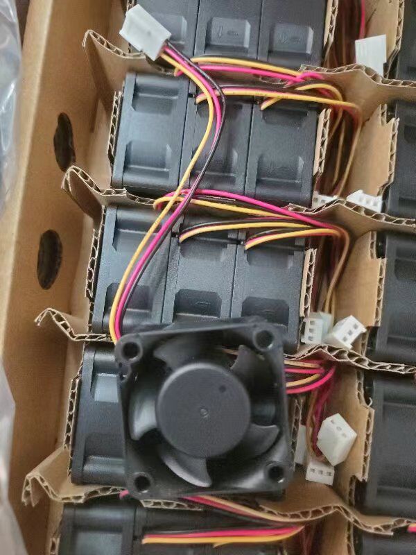 __QFR0612DH 6025 12V 1.10A
